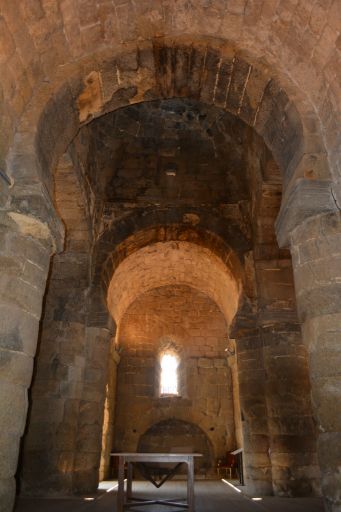 Ermita de Santa María de Melque, interior nave de cruce