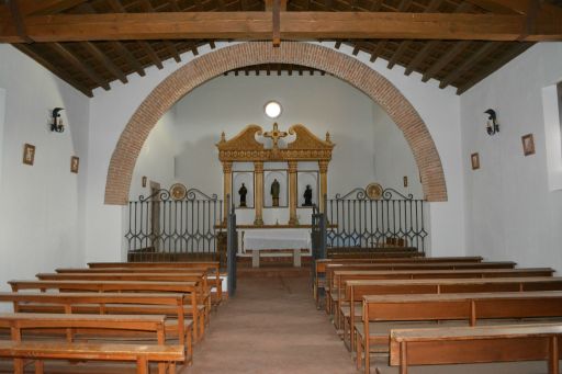 Ermita de Santa Ana, interior