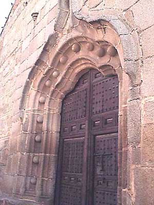 Iglesia parroquial de Santa María Magdalena, puerta