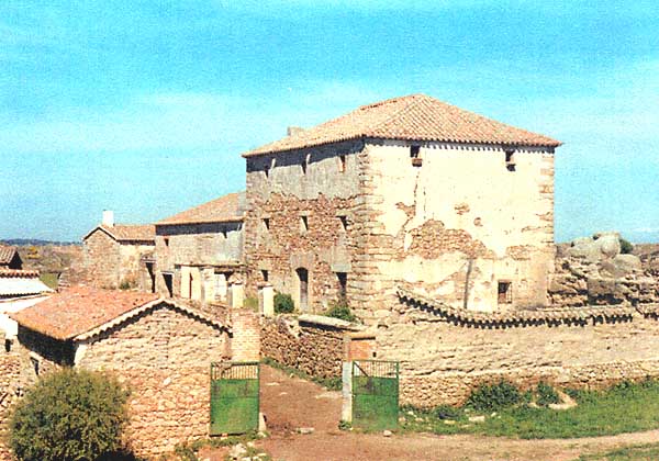 Ruta Verde de la Jara, Casa de campo de la finca Las Posadas