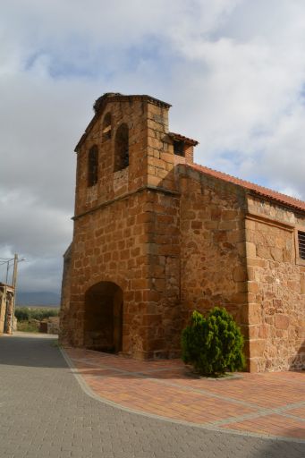 Iglesia parroquial de San Bartolomé apostol, exterior detalle