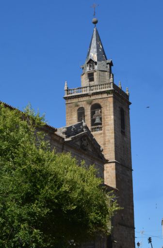 Iglesia parroquial de San Cristóbal, torre