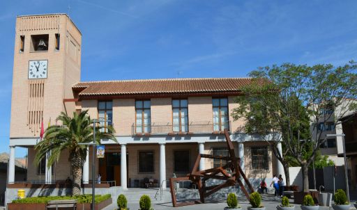 Ayuntamiento y plaza