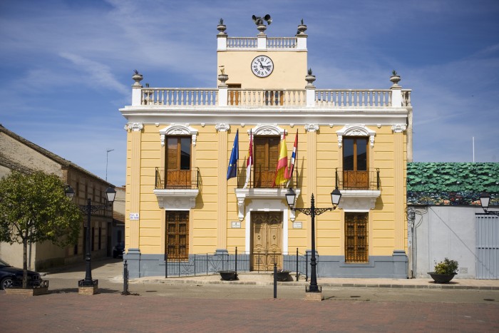 Ayuntamiento y Casa Curato