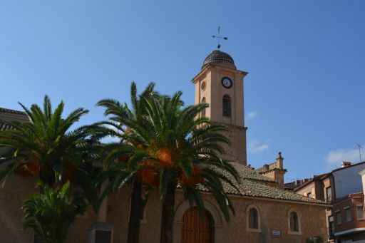 Iglesia parroquial de San Andrés Apostol, exterior