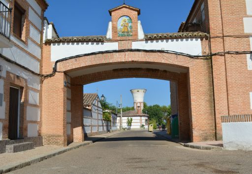 Plaza de la Libertad, arco