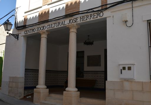 Centro socio cultural José Herrero