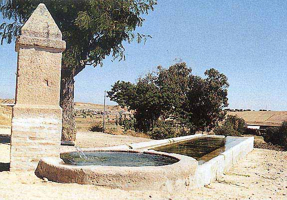 Pilón restaurado de la Estación