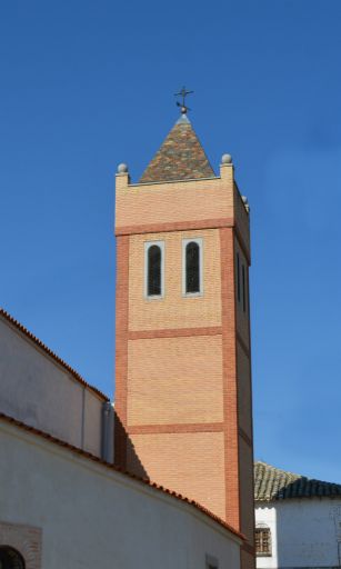 Iglesia parroquial de Nuestra Señora del Rosario, torre