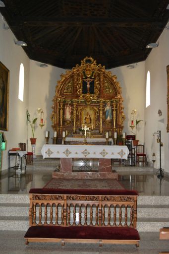 Iglesia parroquial de la Cátedra de San Pedro Apóstol, interior