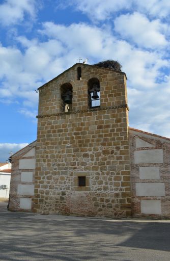 Iglesia de Santiago Apóstol, espadaña