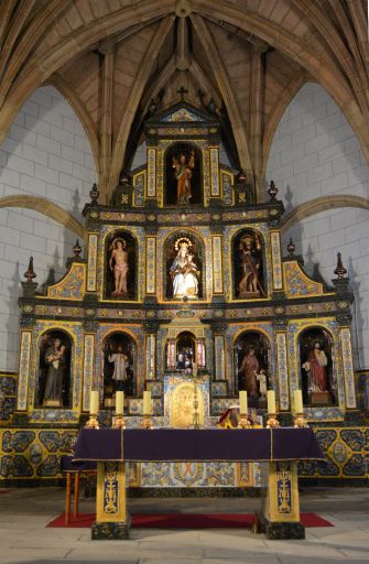 Iglesia parroquial de San Andrés, altar