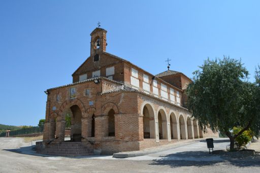 Ermita de Ntra. Sra. de la Antigua y  San Illán, exterior