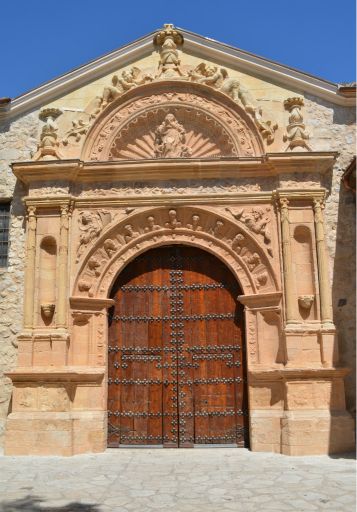 Iglesia parroquial de Nuestra Señora de la Asunción, portada renacentista