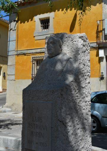 Monumento a Luis Astrana Marín