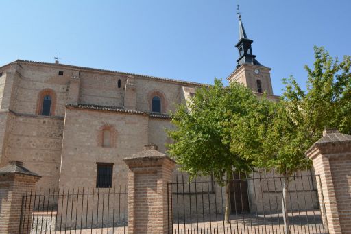 Iglesia parroquial de San Juan Bautista, exterior