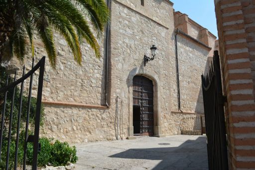 Iglesia parroquial de San Juan Bautista, entrada