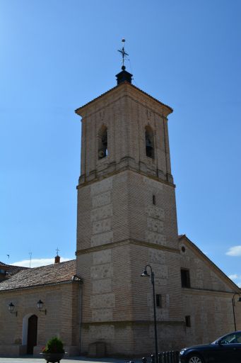 Iglesia de San Mateo Apóstol, torre