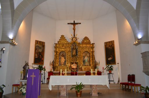 Iglesia parroquial de San Ildefonso, altar