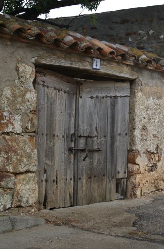 Casa típica, portón