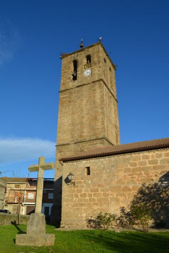 Iglesia de Sta. María de la Oliva, torre