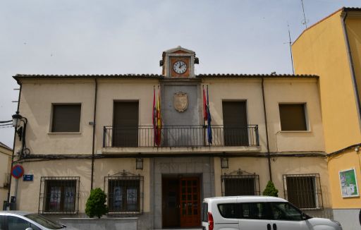 Ayuntamiento antiguo (otras dependencias: Obras y Urbanismo)