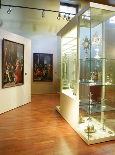 Museo de la Caridad Reina, 1