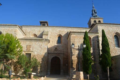 Iglesia Parroquial San Martín Obispo de Lillo, exterior