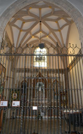 Iglesia Parroquial San Martín Obispo de Lillo, capilla Nuestra Señora de la Esperanza