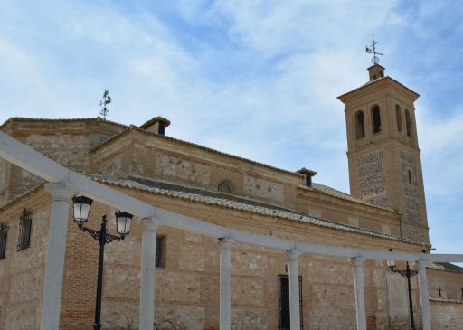 Iglesia parroquial de Santa Marina, exterior