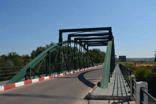 Puente sobre el río Tajo
