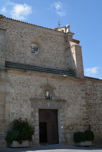 Iglesia de parroquial de Santa María Magdalena, entrada