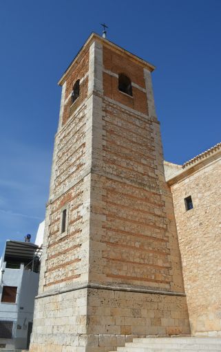 Iglesia parroquial de Santiago Apóstol, torre