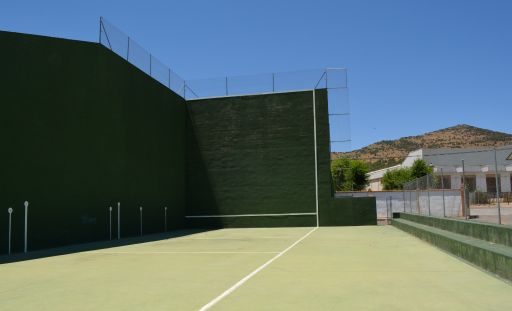 Instalaciones deportivas, pista de frontón