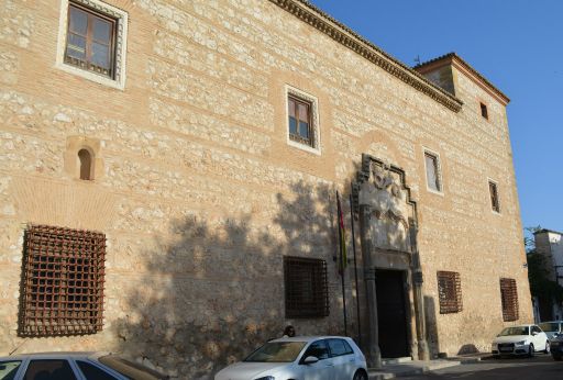 Palacio de los Cárdenas, exterior