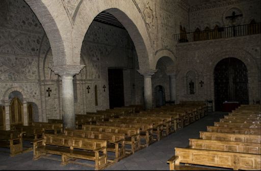 Iglesia parroquial San Pedro Apóstol, interior (b)