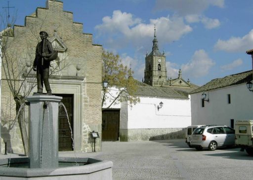 Escultura Fuente de El Calero