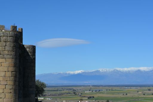 Vista panorámica de Gredos y el Castillo