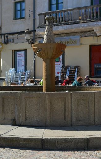 Plaza del Navarro, fuente