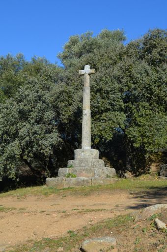 Ermita de la Fuente Santa, cruz