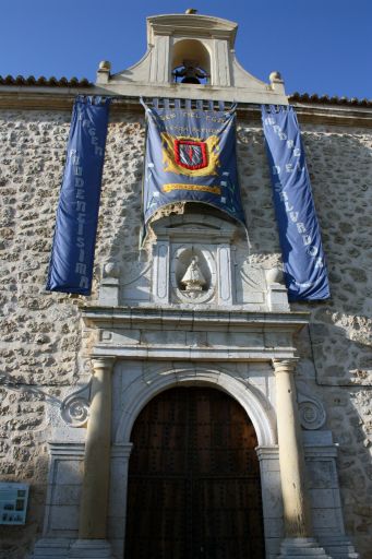 Ermita de la Virgen del Egido, pórtico