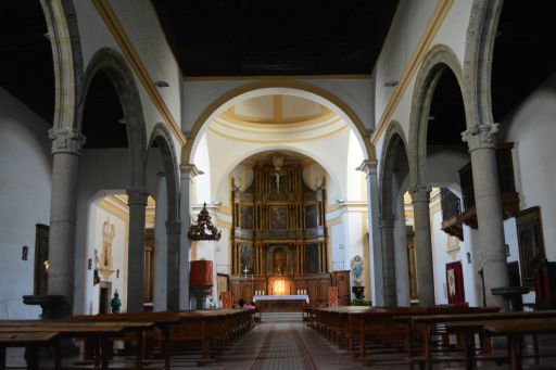 Iglesia parroquial de Nuestra Señora de la Paz, interior