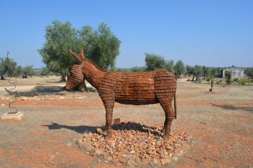 Museo de arte con materiales reciclados (2)