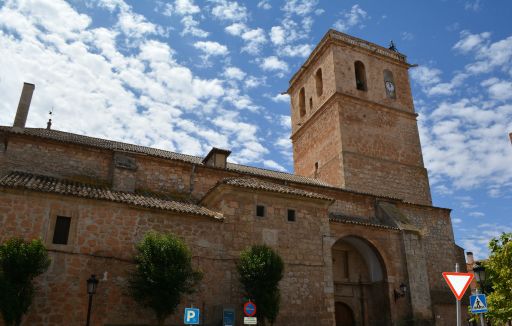 Iglesia parroquial de Santiago de la Espada, exterior