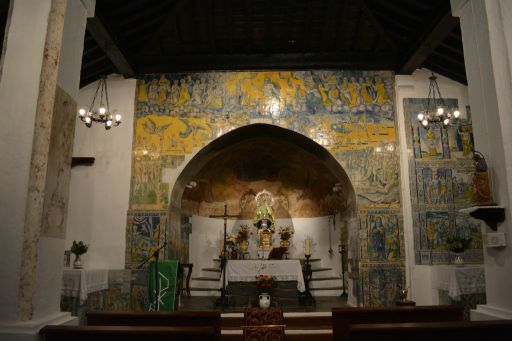 Piedraescrita, Iglesia parroquial de Sta. María de Piedraescrita, altar mayor