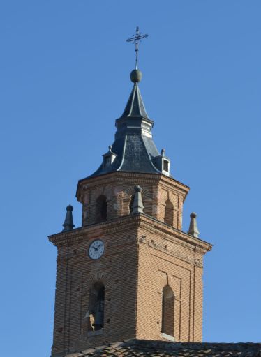 Iglesia parroquial de San Martín Obispo, torre (b)