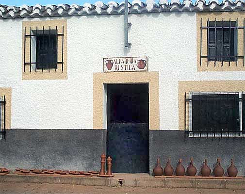 Alfarería, exterior