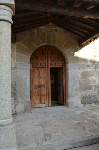 Iglesia parroquial de la Inmaculada Concepción, puerta