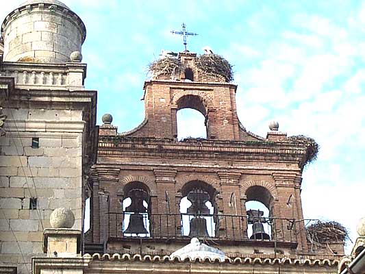 Campanario de San Prudencio, espadaña