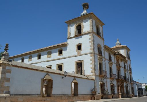 Palacio de las Torres, fachada principal